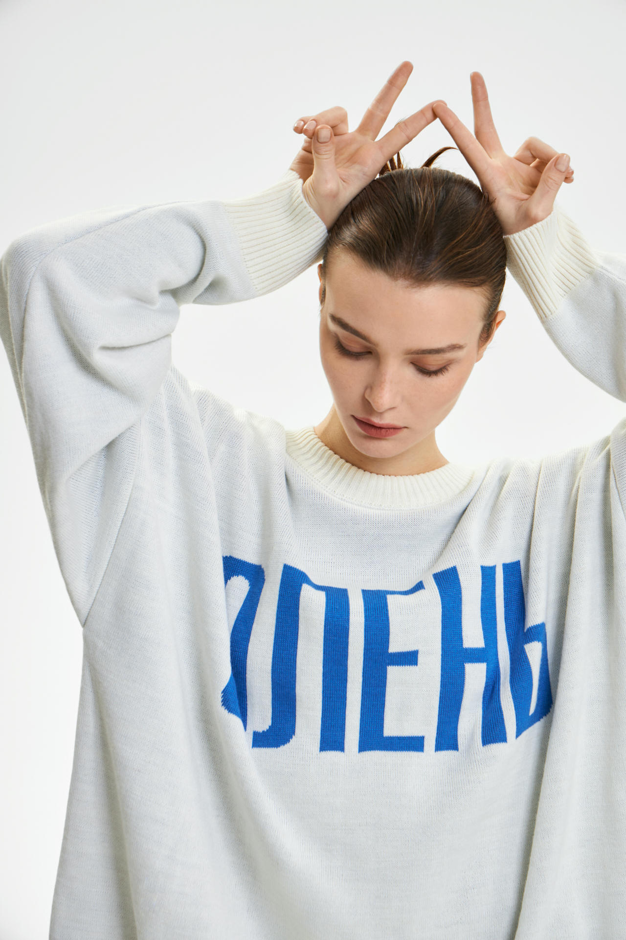 Свитер жаккардовый ОЛЕНЬ