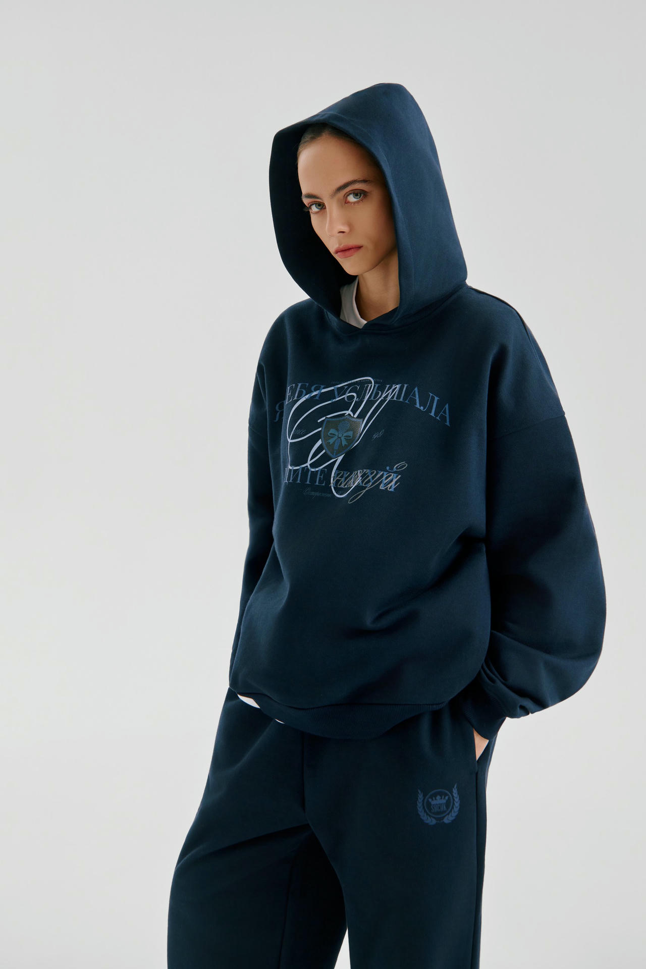 Худи Услышала