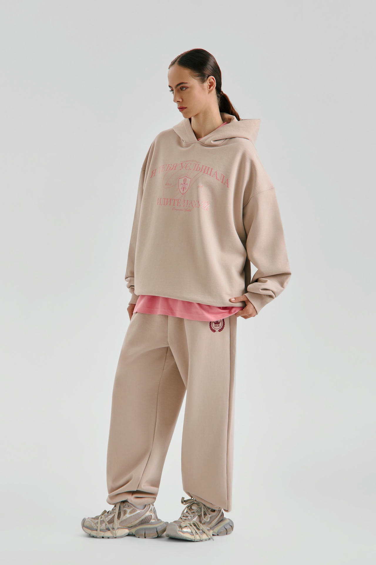 Худи Услышала