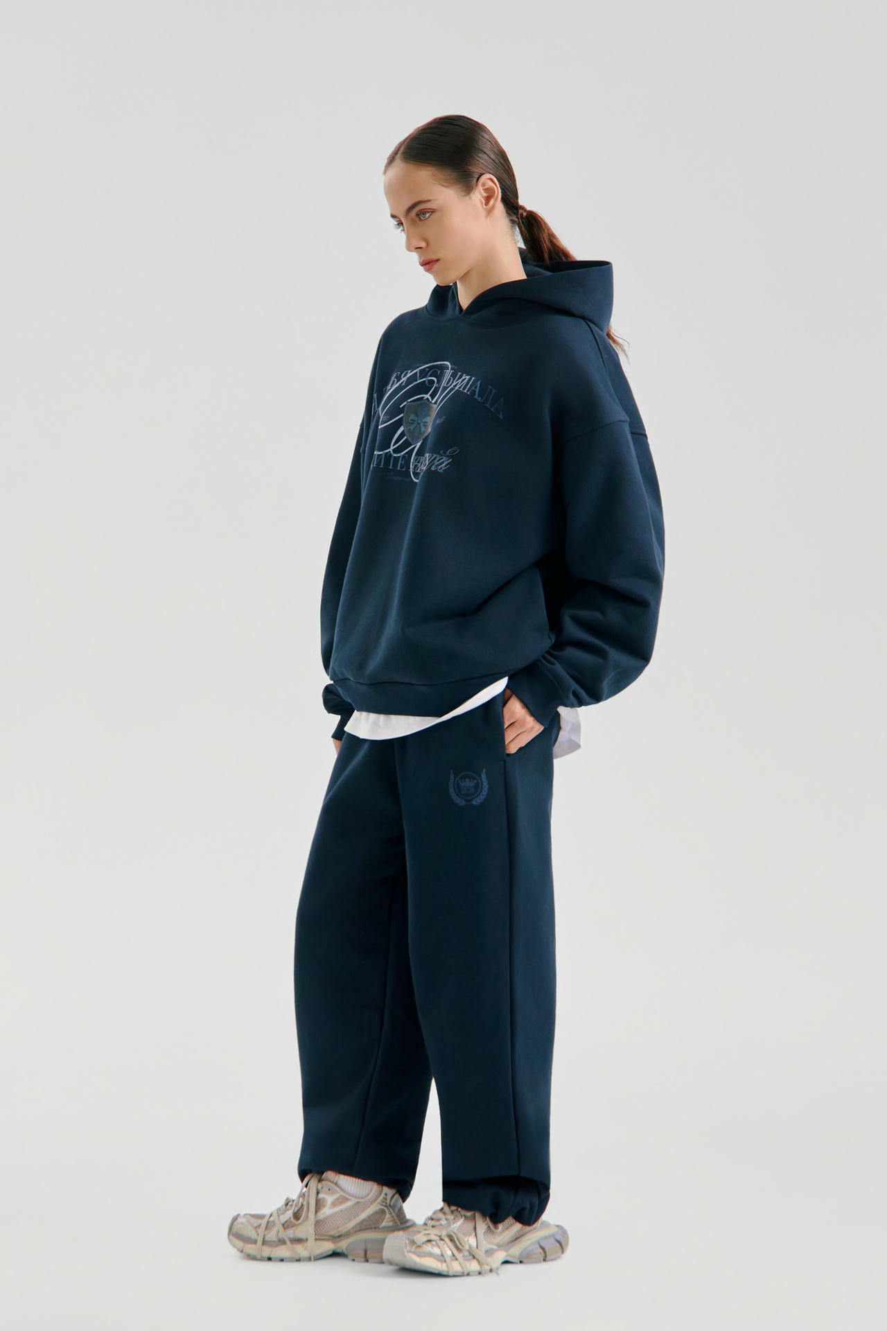 Худи Услышала