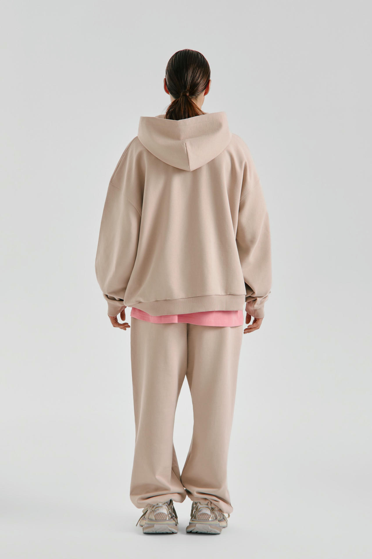 Худи Услышала